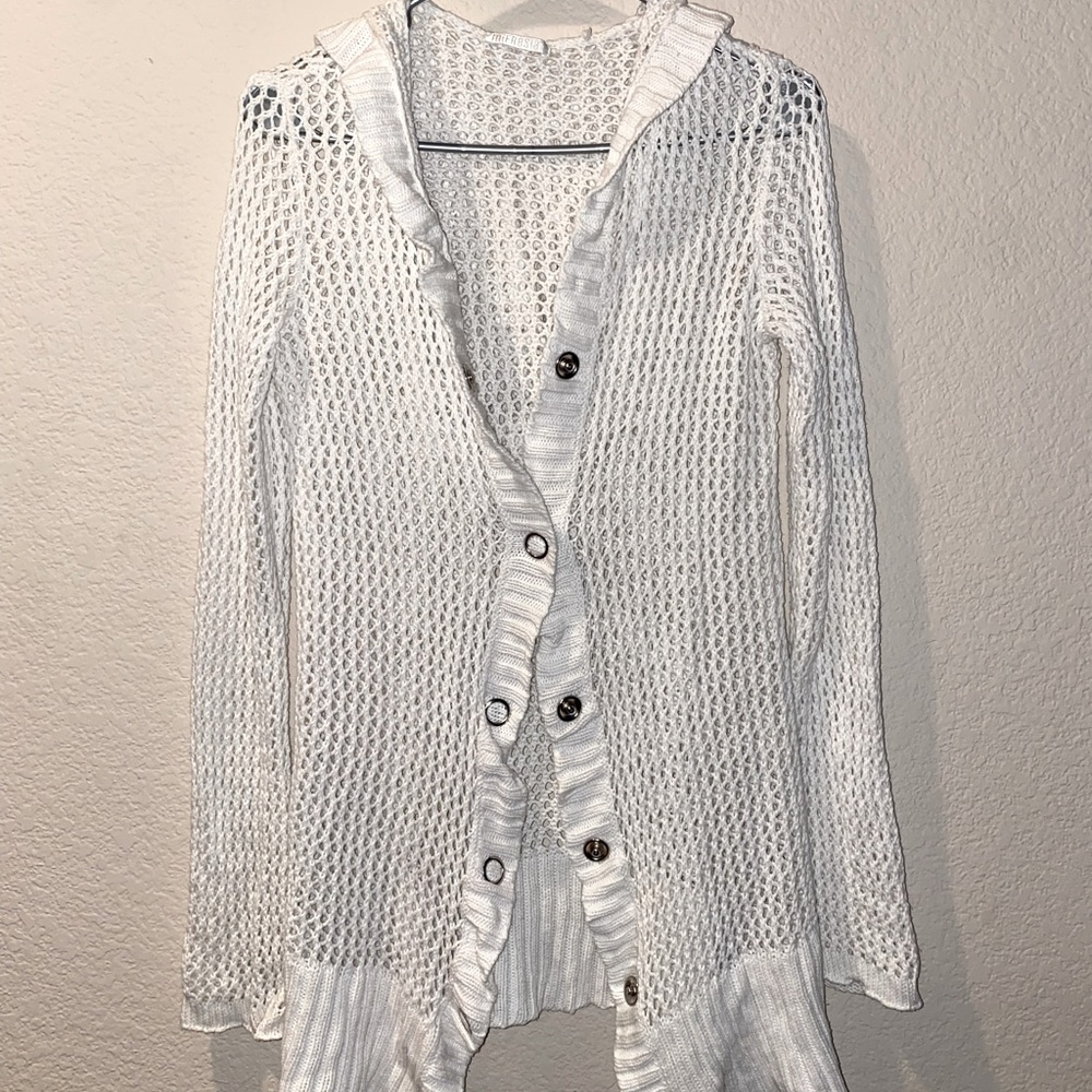 White, knitted cardigan